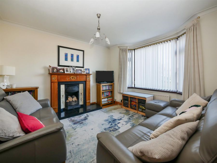 23 Beechgrove Crescent, Upper Knockbreda Road