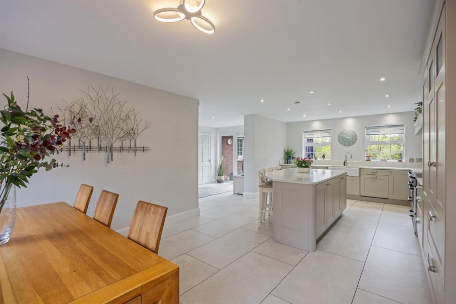 10 Beechill Road
