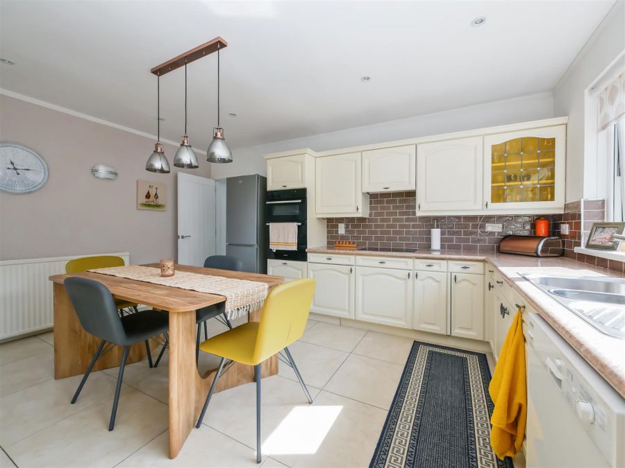 11 Pinewood Park, Drumbo