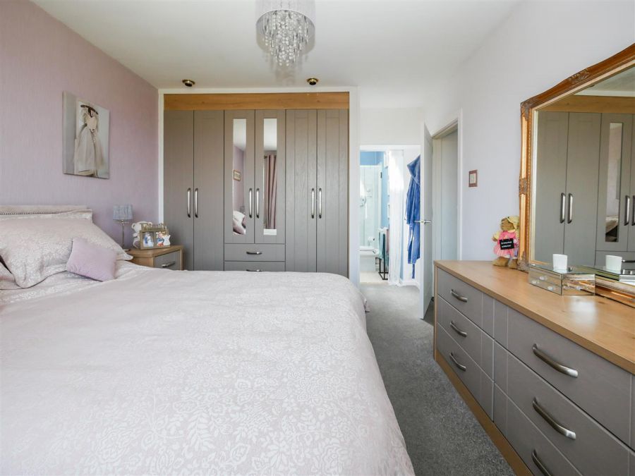 11 Pinewood Park, Drumbo