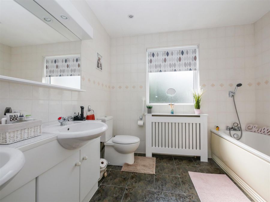 11 Pinewood Park, Drumbo