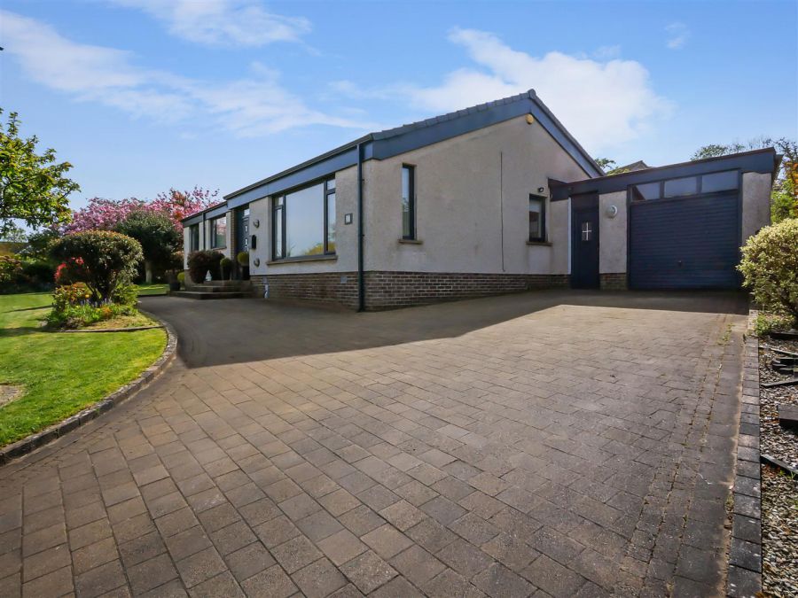 11 Pinewood Park, Drumbo