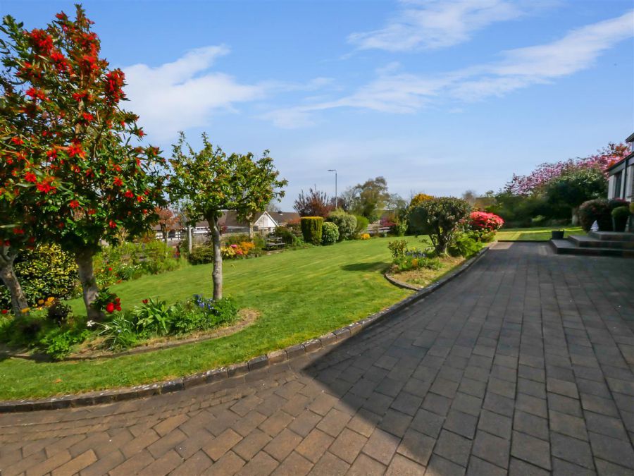 11 Pinewood Park, Drumbo