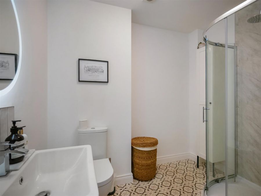 Apt 56 Bell Towers South