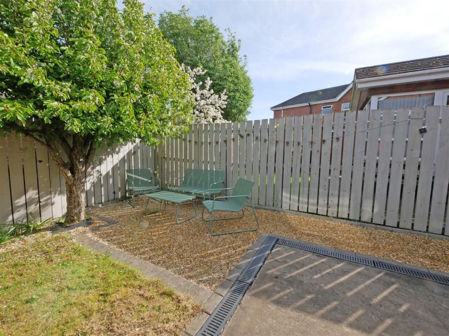 90 Greenwood Hill