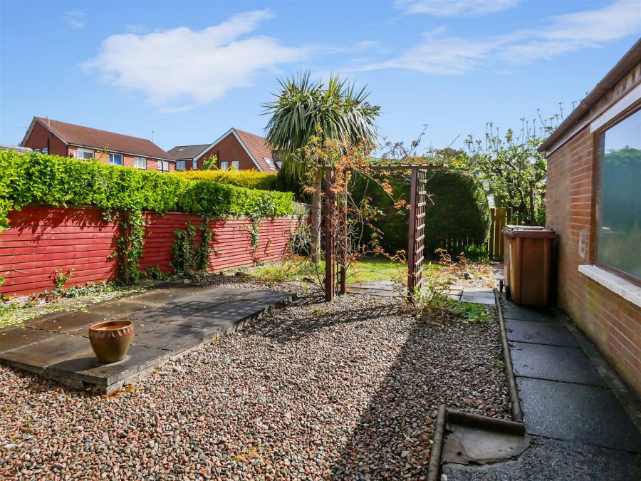 8 Carnbrae Avenue, Off Newton Park