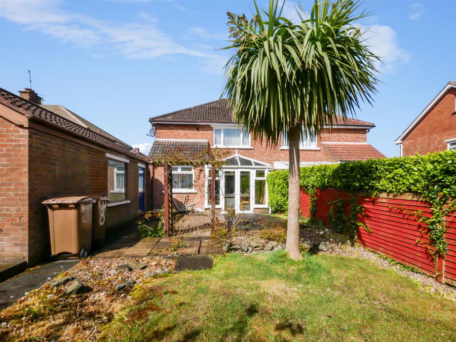 8 Carnbrae Avenue, Off Newton Park