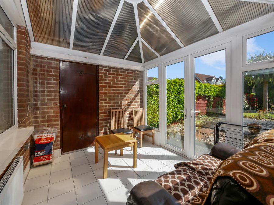 8 Carnbrae Avenue, Off Newton Park