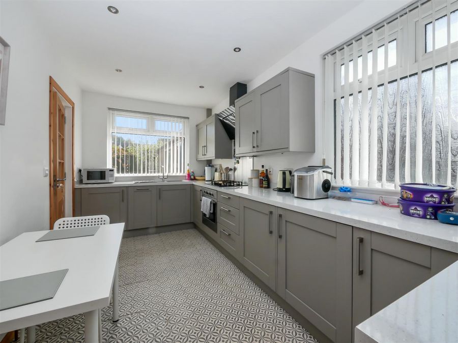 8 Carnbrae Avenue, Off Newton Park