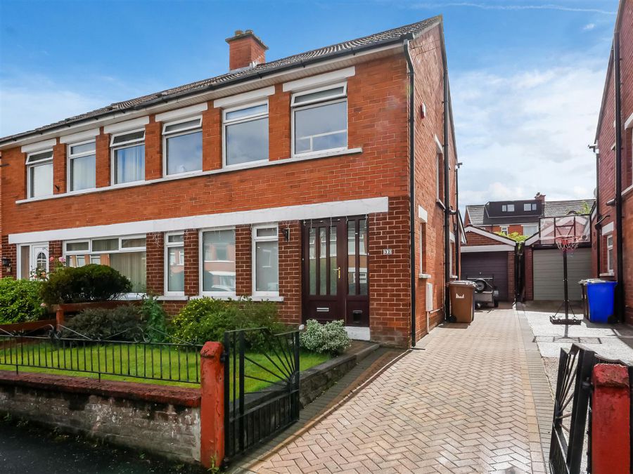32 Merok Gardens, Cregagh