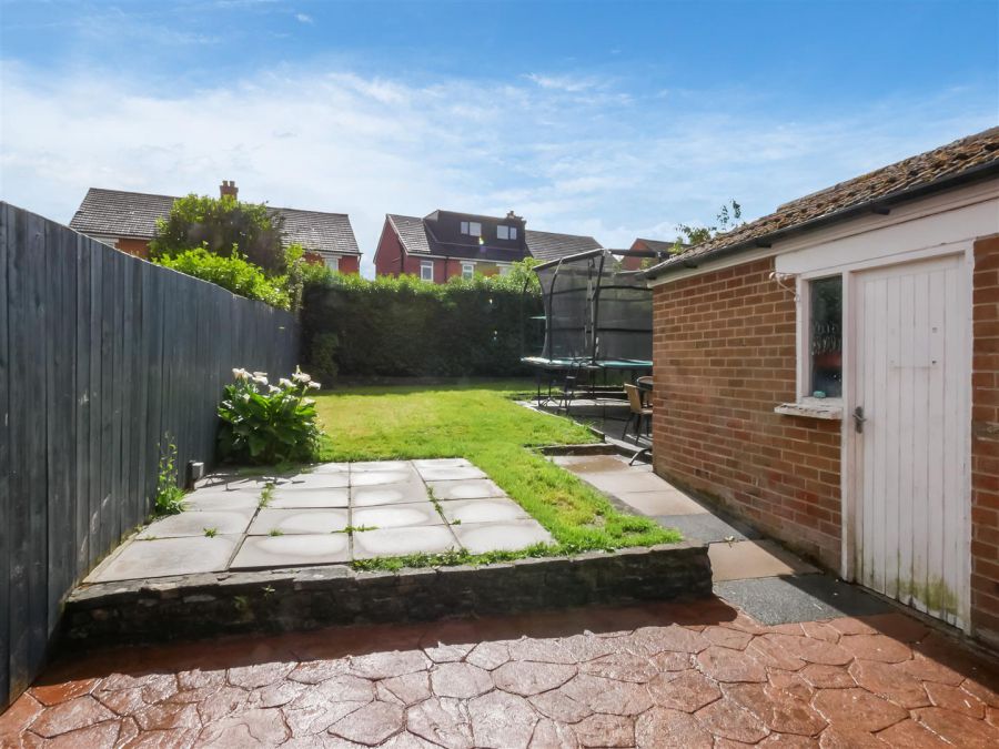 32 Merok Gardens, Cregagh