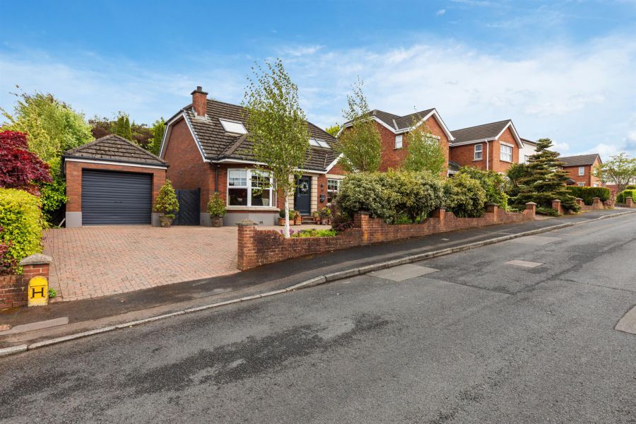 37 Grey Castle Manor, Castlereagh Hills
