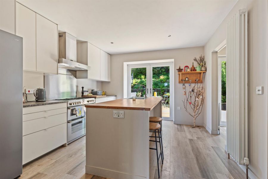 37 Grey Castle Manor, Castlereagh Hills