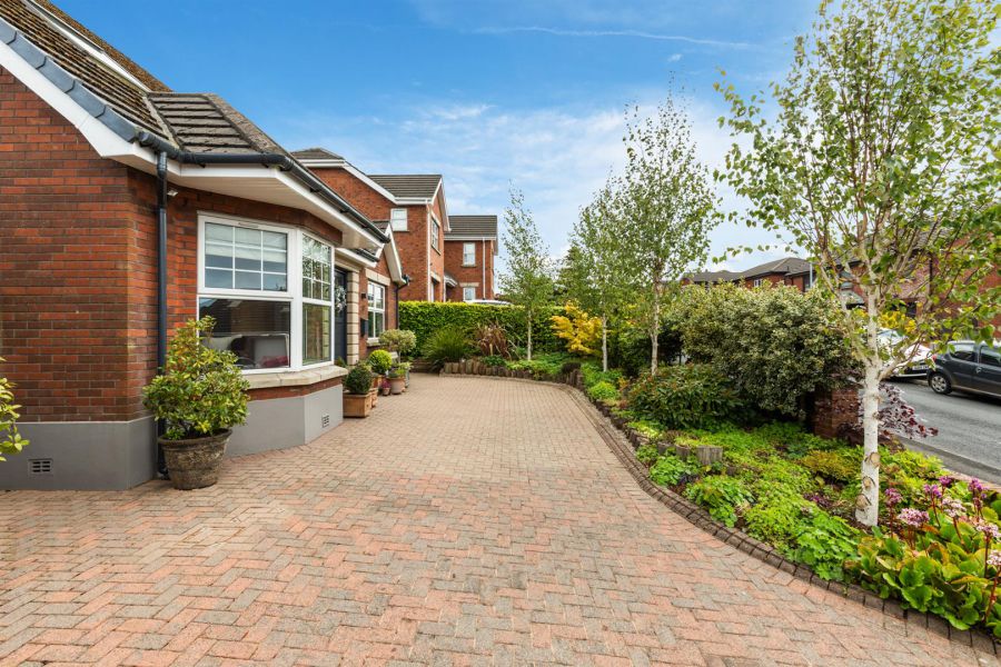 37 Grey Castle Manor, Castlereagh Hills