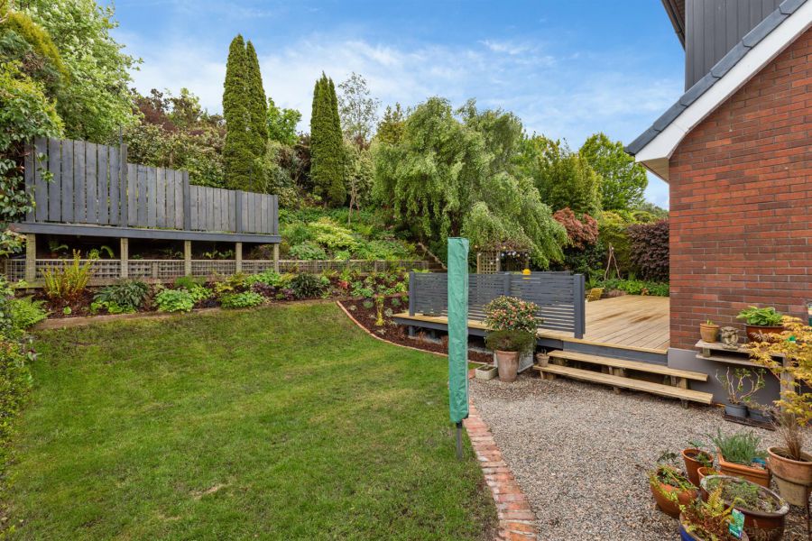 37 Grey Castle Manor, Castlereagh Hills