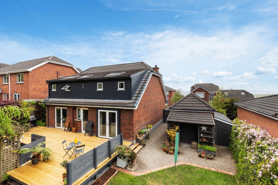 37 Grey Castle Manor, Castlereagh Hills