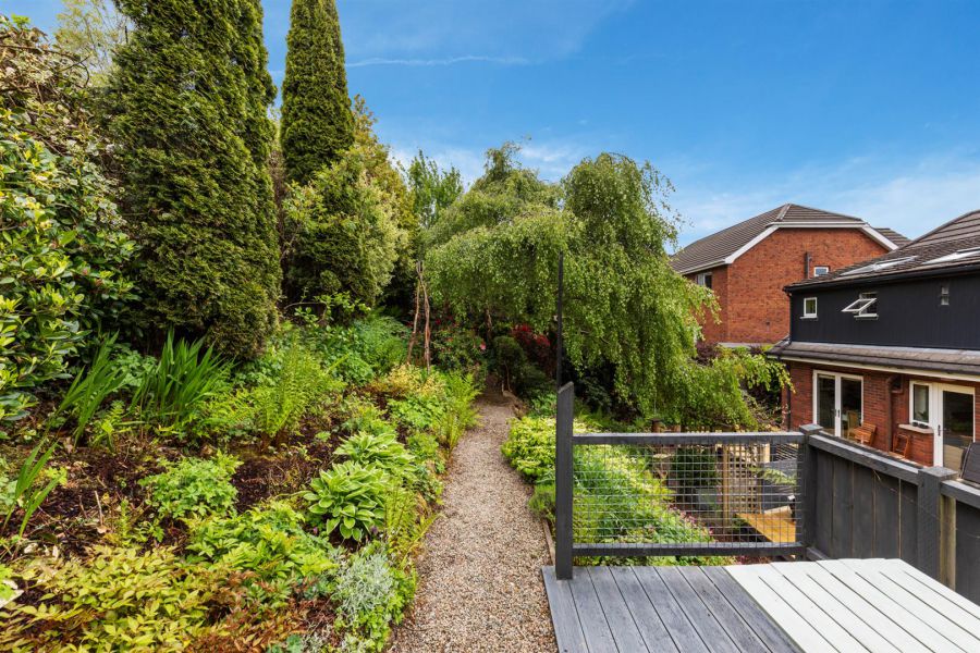37 Grey Castle Manor, Castlereagh Hills