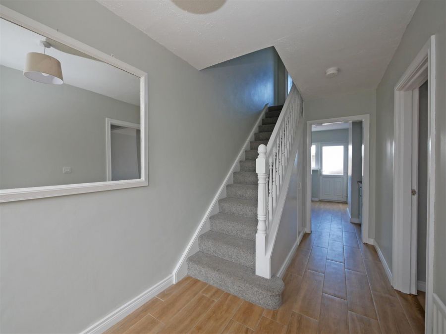 4 Drumart Walk, Belvoir Park
