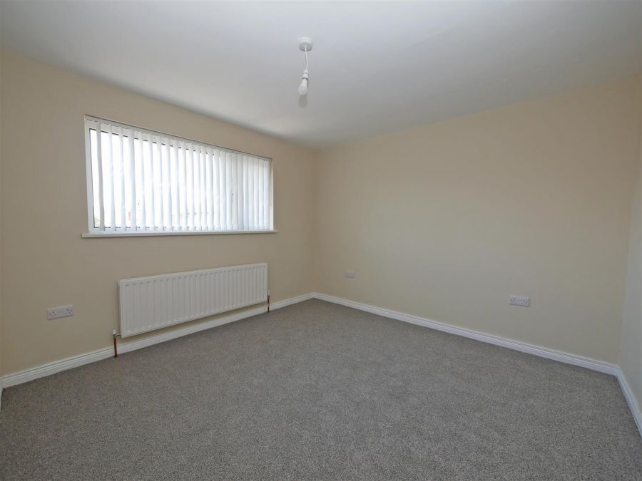4 Drumart Walk, Belvoir Park