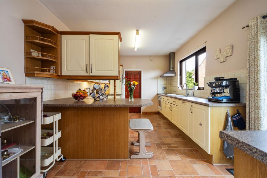 8 Beechill Road