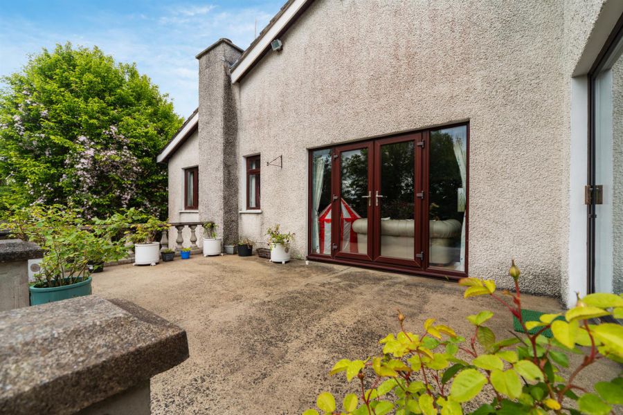 8 Beechill Road