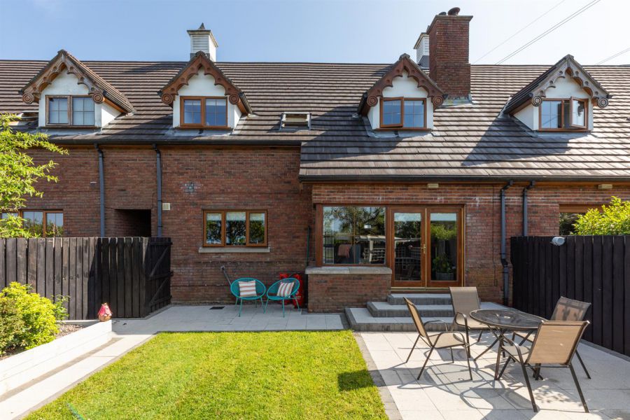 11 Croft Hill Cottages