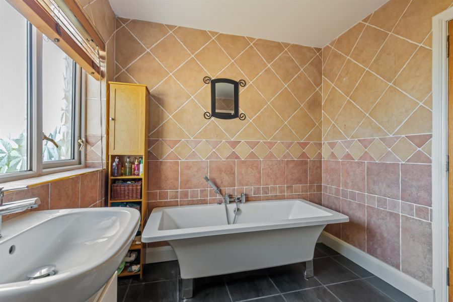 20 Baronscourt Heights