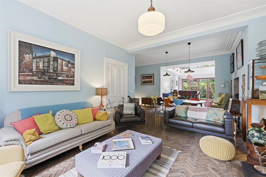 12 Knockbreda Road
