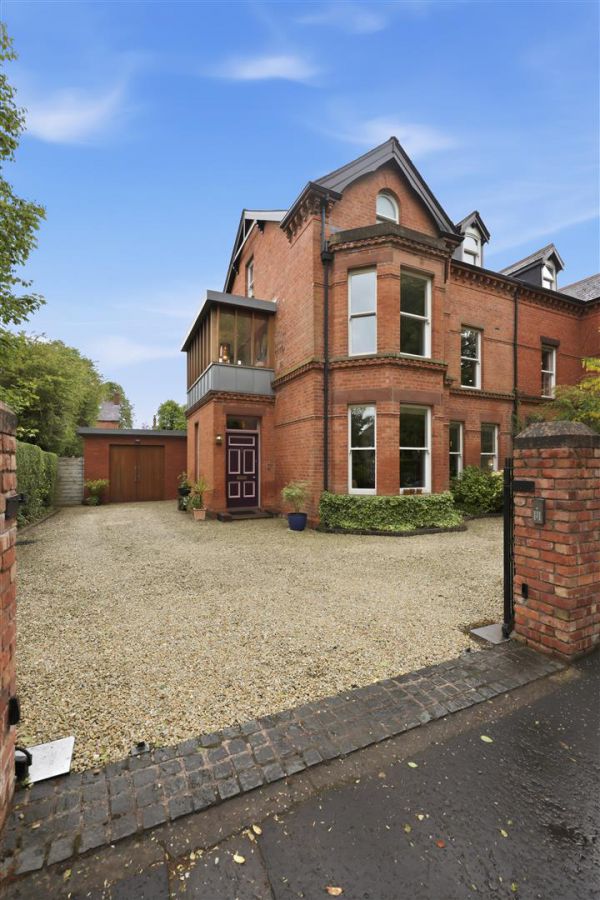 12 Knockbreda Road