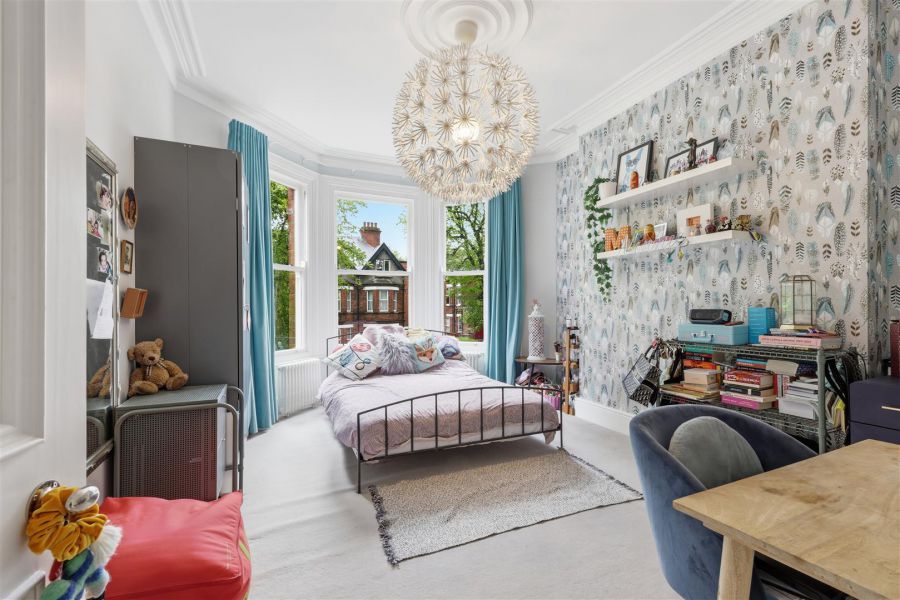 12 Knockbreda Road