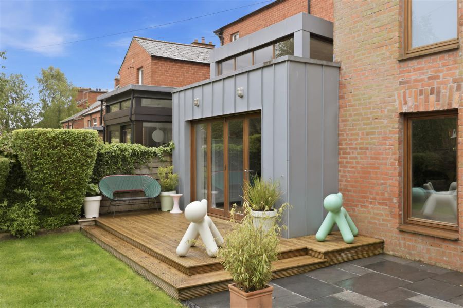 12 Knockbreda Road