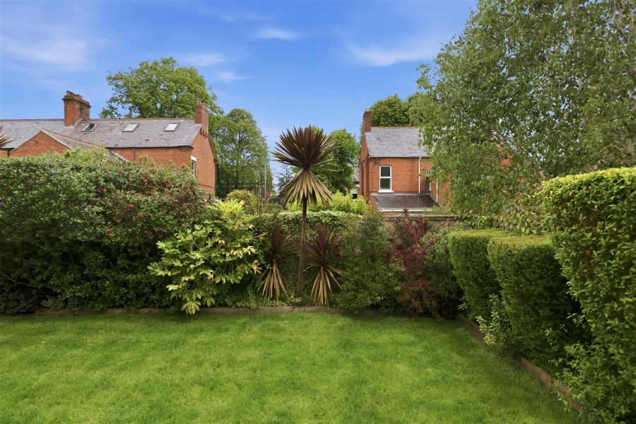 12 Knockbreda Road