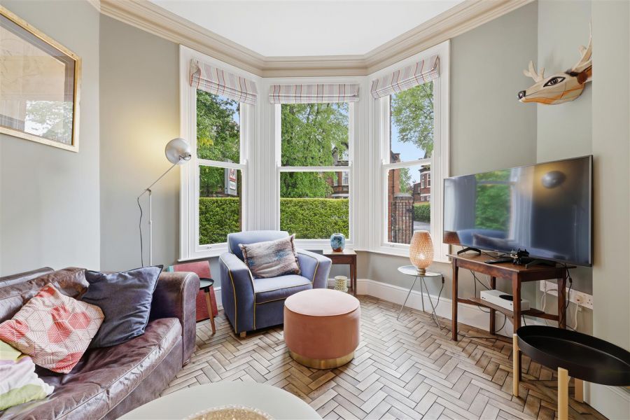 12 Knockbreda Road