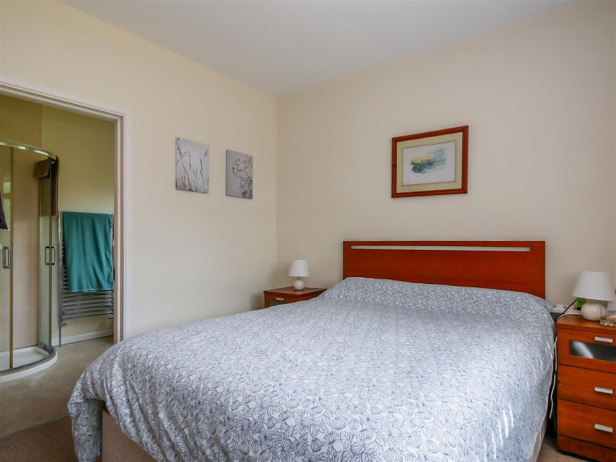 4 Blenheim Park