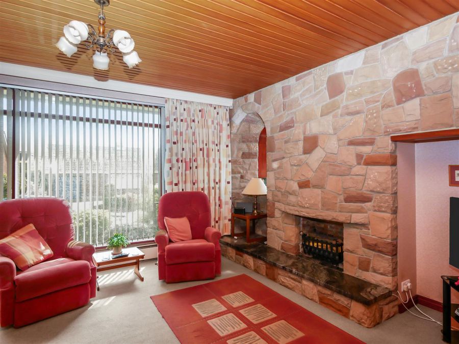 4 Blenheim Park