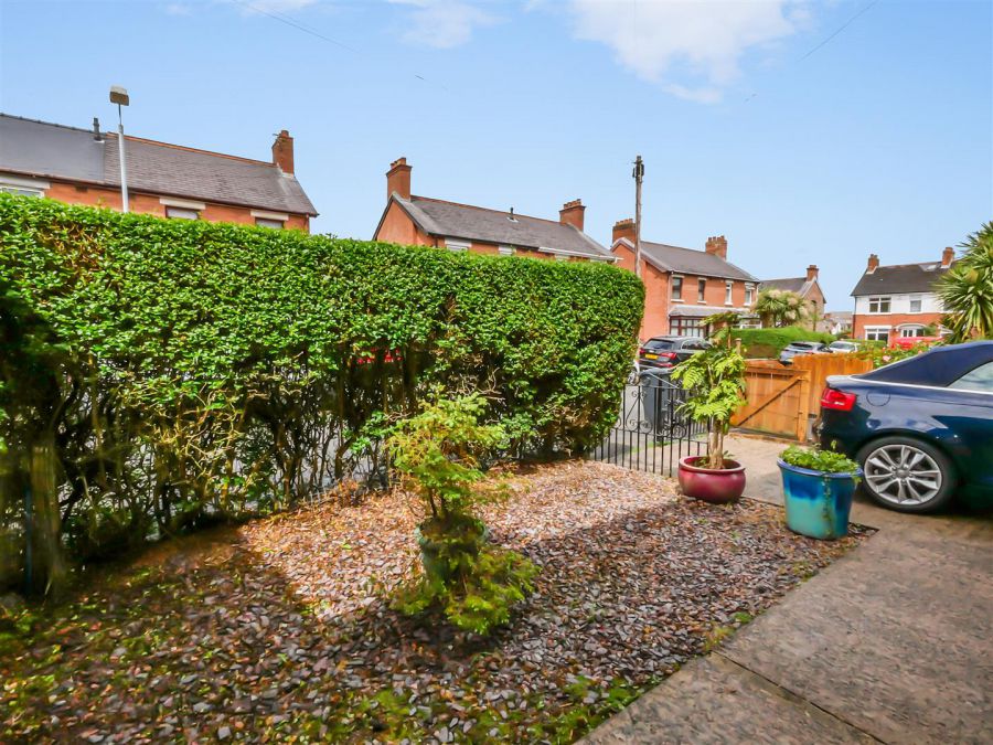 27 Loopland Crescent, Cregagh Road
