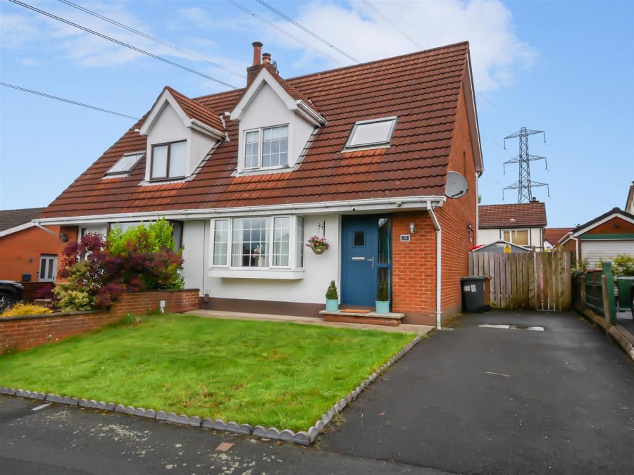 20 Upper Malvern Park, Cairnshill Road