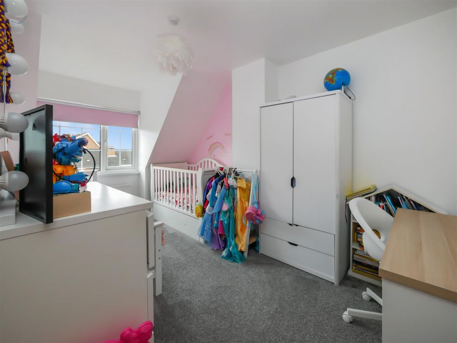 20 Upper Malvern Park, Cairnshill Road