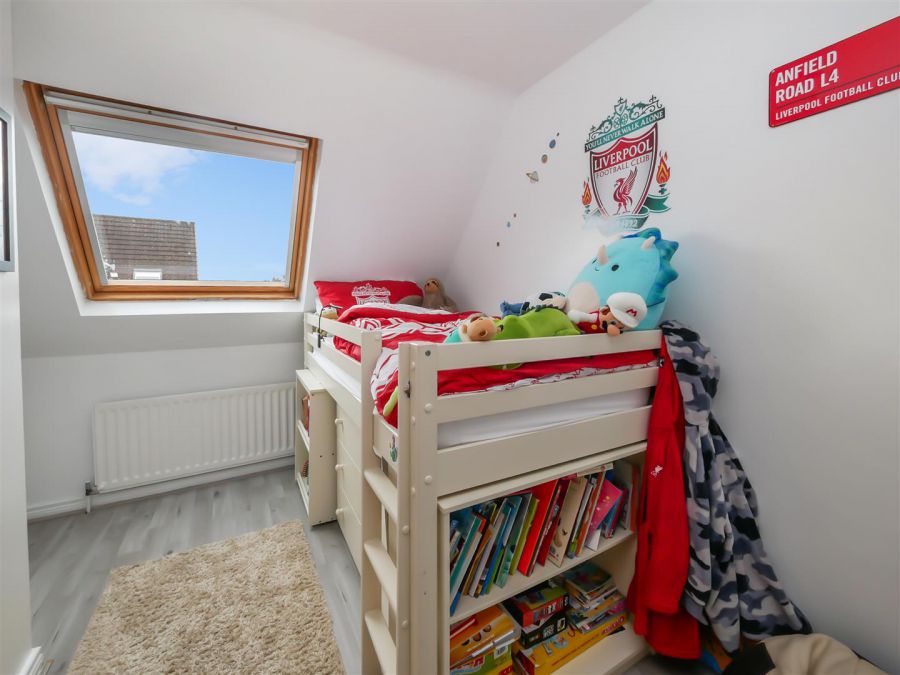 20 Upper Malvern Park, Cairnshill Road
