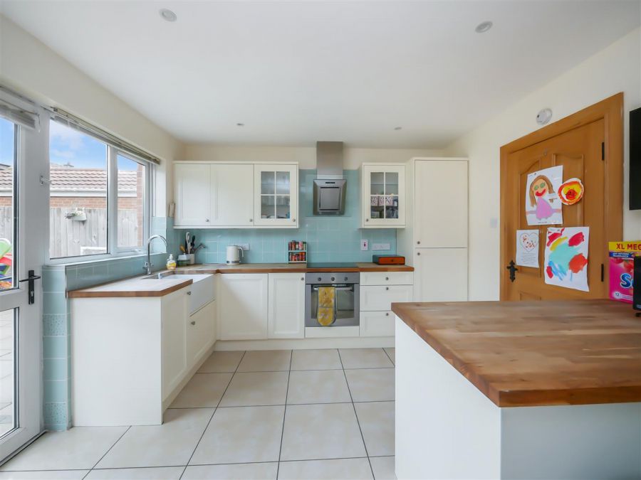 20 Upper Malvern Park, Cairnshill Road