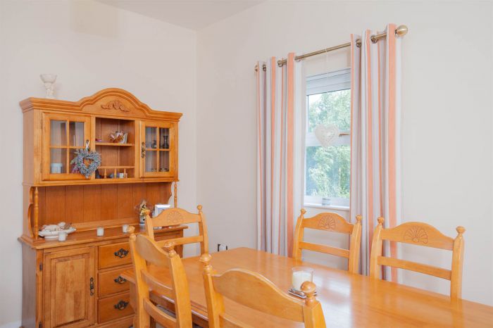 Country House With Equestrian Facilities And Lands 