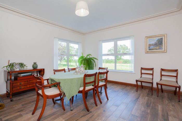 Country House With Equestrian Facilities And Lands "old Oaks" , 14B Moira Road