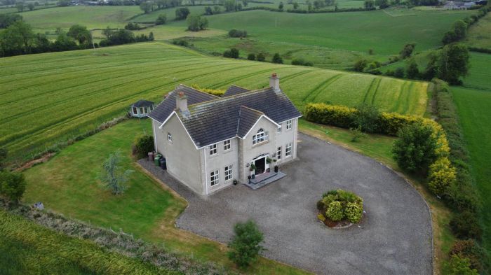 72 Monree Road, Dromore, BT25 1JJ