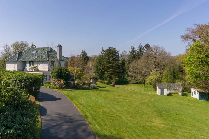 227 Ballylesson Road