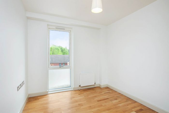 Apt 16 The Hull Building