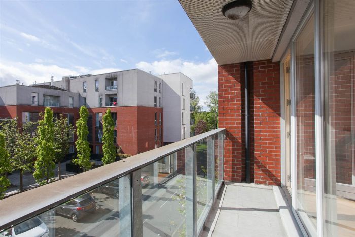 Apt 16 The Hull Building