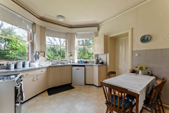 Clonaslee, 2 Lurgan Road