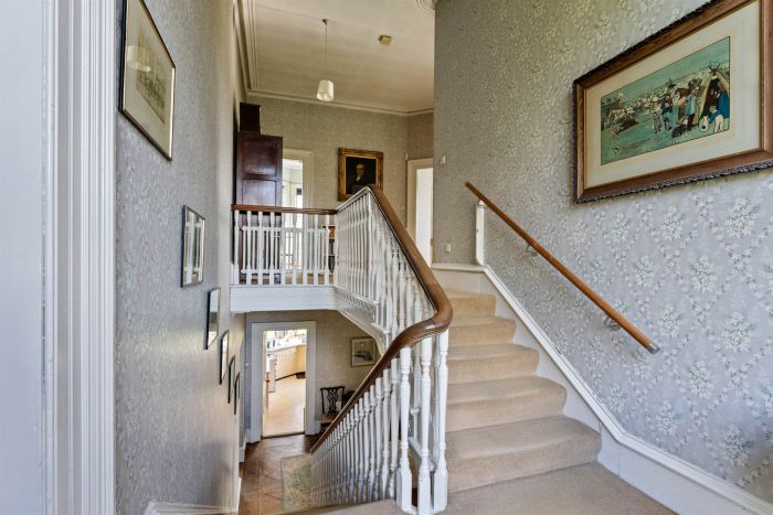 Clonaslee, 2 Lurgan Road