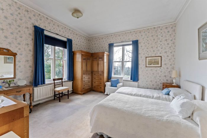 Clonaslee, 2 Lurgan Road