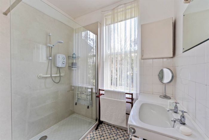 Clonaslee, 2 Lurgan Road